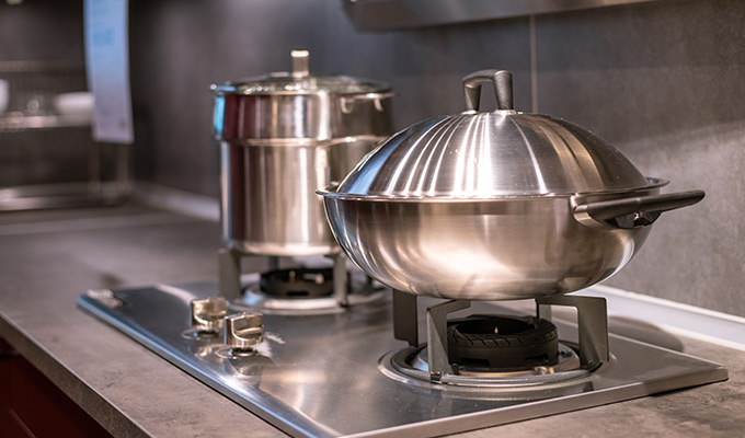stainless steel kitchenware
